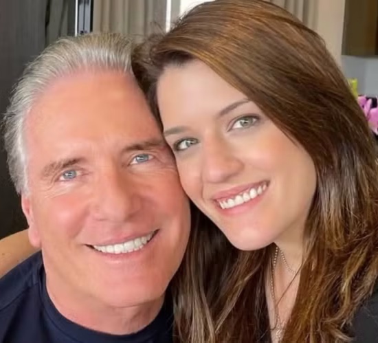 Roberto Justus publica foto rara com a filha e surpreende pela semelhança
