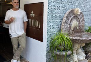 Reynaldo Gianecchini almoça no Candeal antes de estrear peça em Salvador