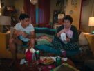 Romance brasileiro em alta na Netflix acompanha duas semanas de descobertas entre antigos vizinhos
