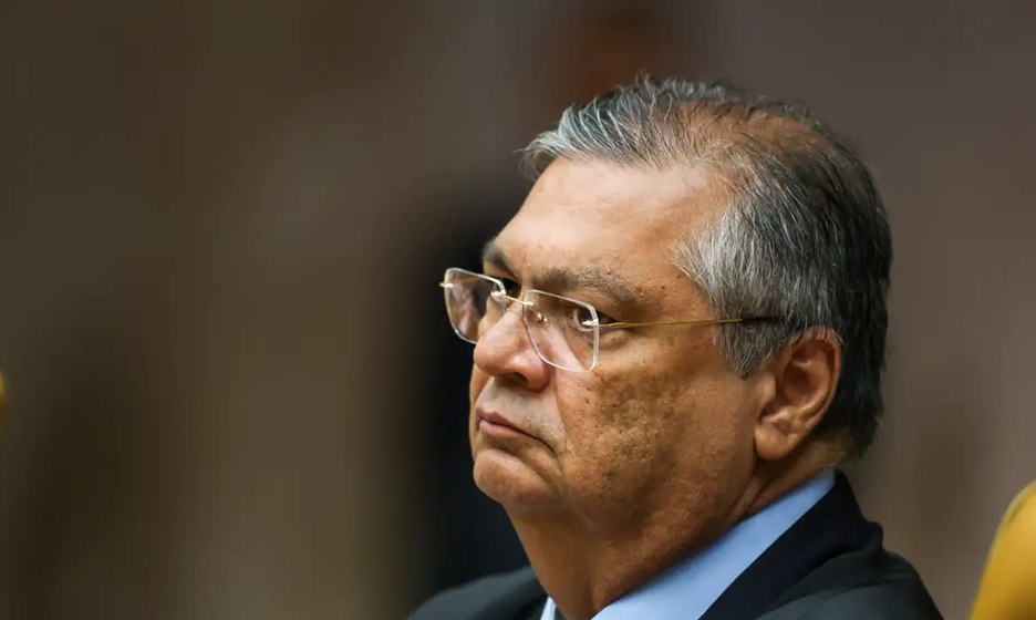 Dino derruba decisão de Mendonça e libera post sobre Nossa Senhora