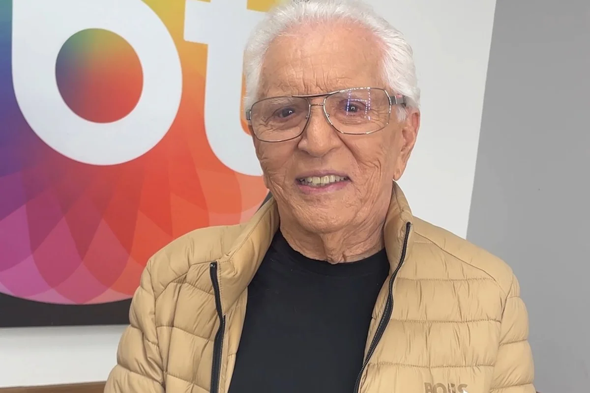 Aos 90 anos, Carlos Alberto de Nóbrega é internado com suspeita de infecção pelo vírus Coxsackie
